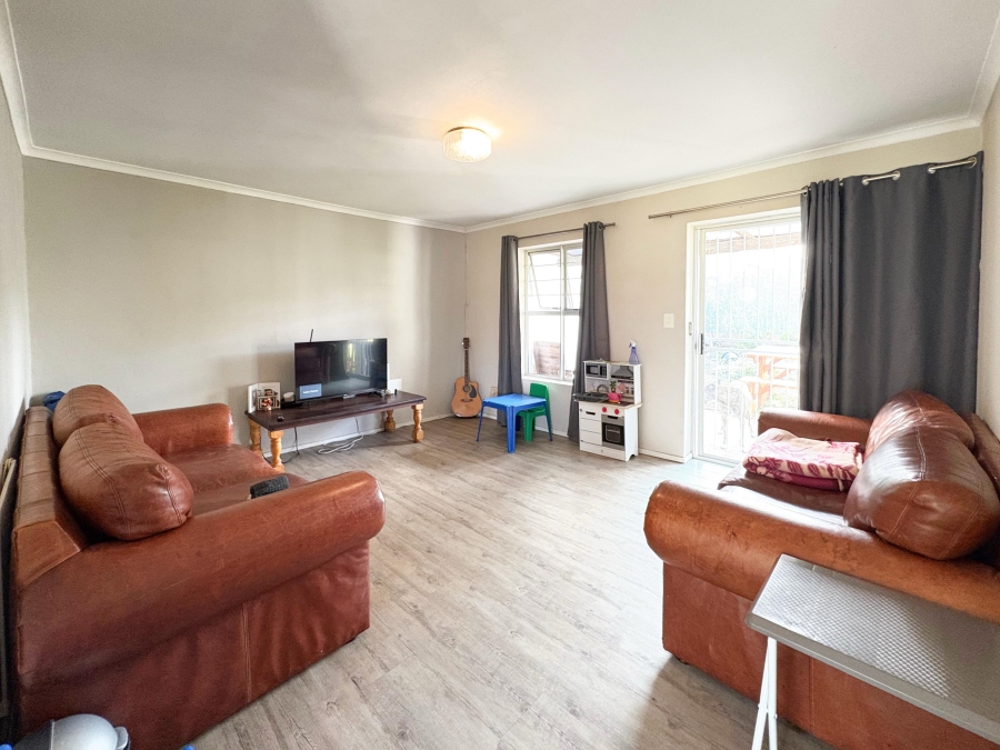 To Let 3 Bedroom Property for Rent in De Bron Western Cape